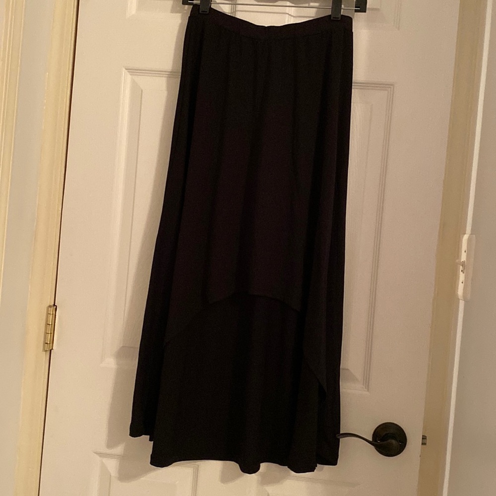 Derek Heart NWOT Women’s High-Low Skirt. Black. Size S.